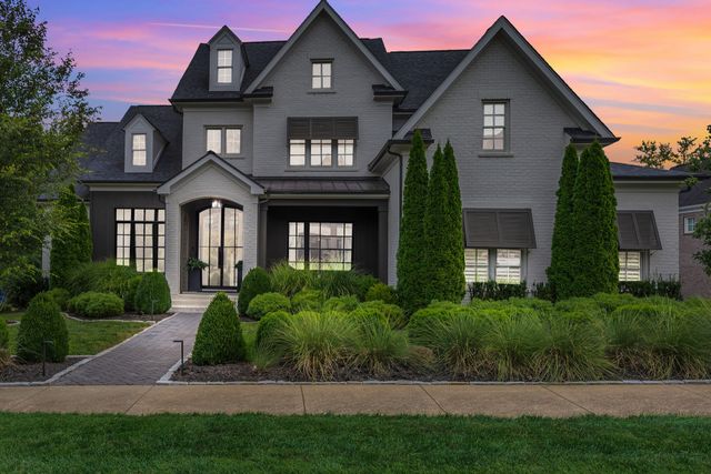 7053 Lanceleaf Dr, College Grove, TN 37046