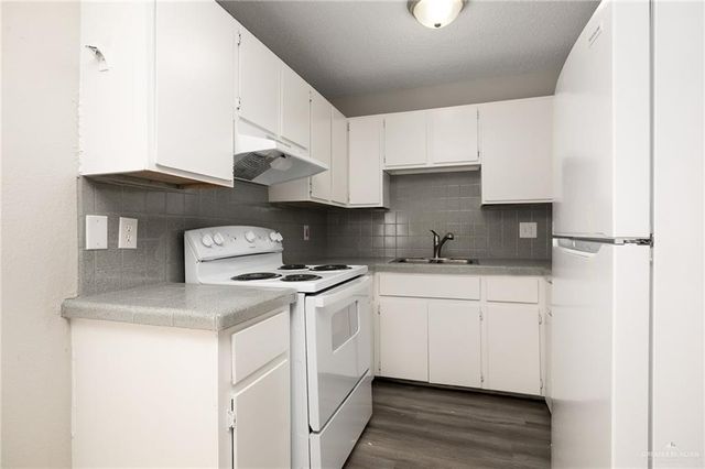 2709, 2713 & 2800 N 30th Street, Mcallen, TX 78501