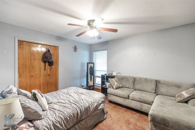 812 Orange Street, Merkel, TX 79536