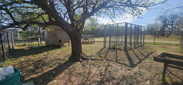 812 Orange Street, Merkel, TX 79536