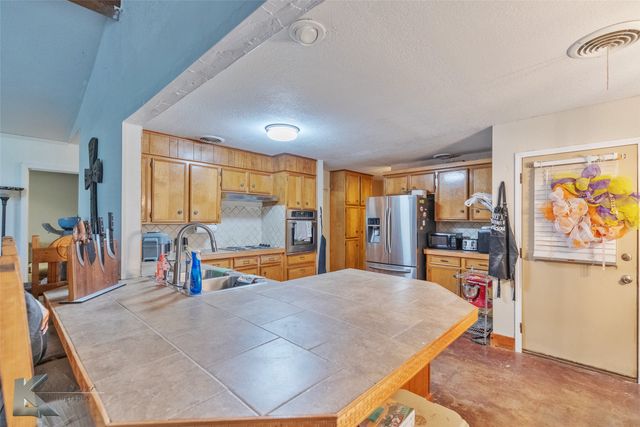 812 Orange Street, Merkel, TX 79536