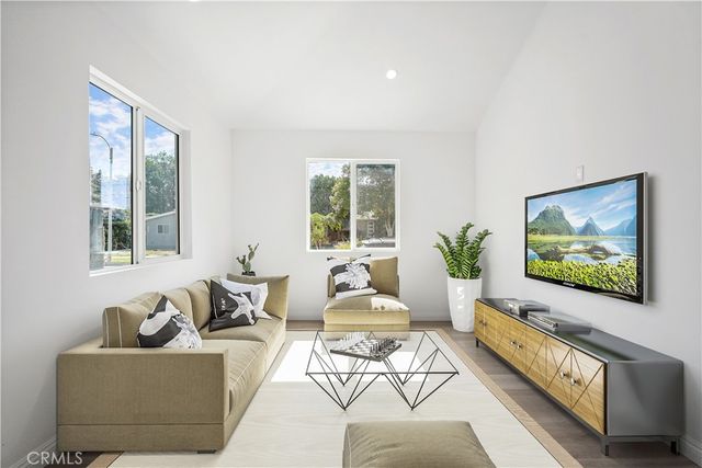 6539 N Bobbyboyar Avenue, West Hills, CA 91307