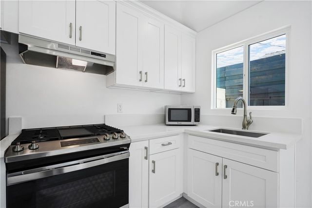 6539 N Bobbyboyar Avenue, West Hills, CA 91307