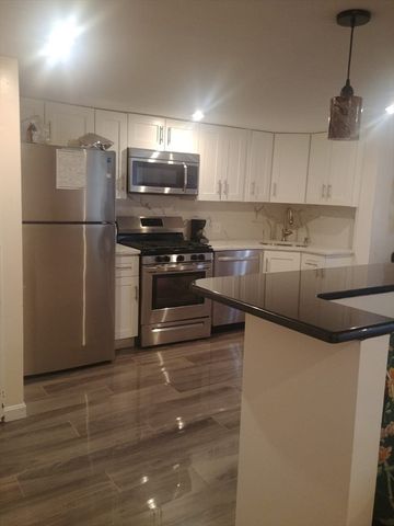 77 Bristow St 1, Saugus, MA 01906