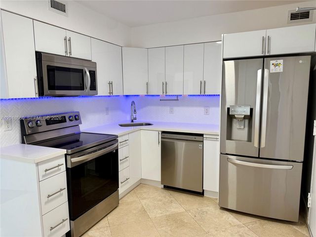 5151 Collins Ave 1626, Miami Beach, FL 33140