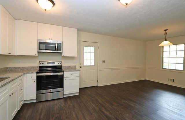 4215 Fawn Lane SE, Smyrna, GA 30082