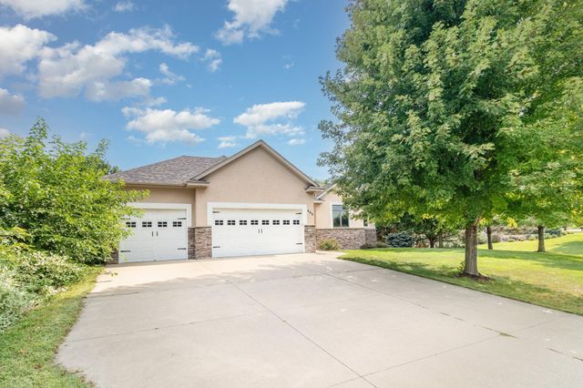 605 Heritage Trail NE, New Prague, MN 56071