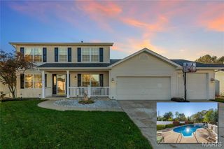 742 Oak Leaf Bluff Drive, St Charles, MO 63304
