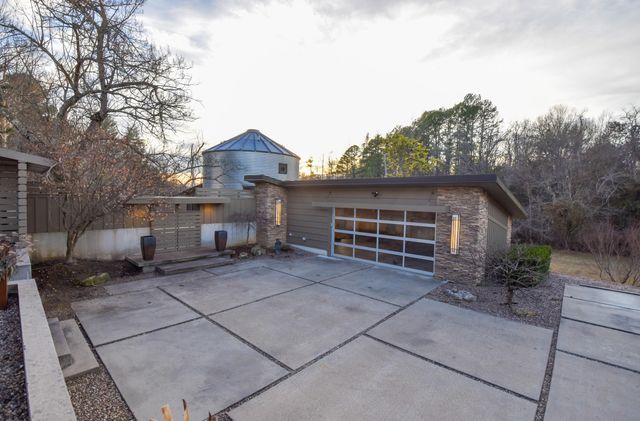 7058 E Farm Road 132, Springfield, MO 65802