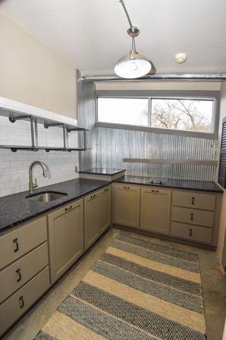 7058 E Farm Road 132, Springfield, MO 65802