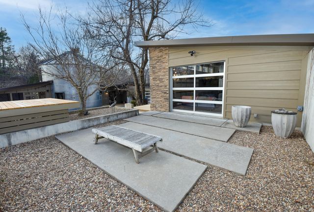 7058 E Farm Road 132, Springfield, MO 65802