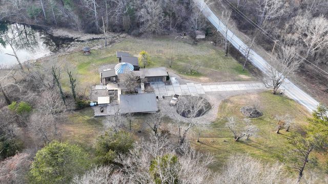 7058 E Farm Road 132, Springfield, MO 65802