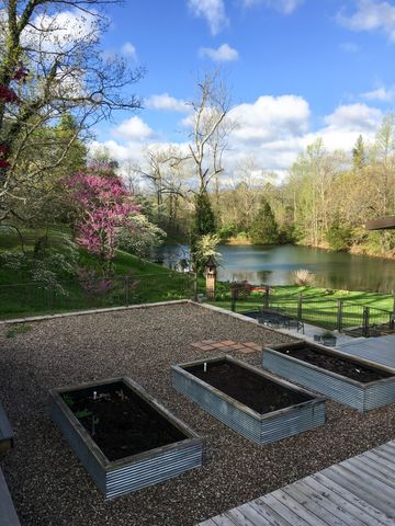 7058 E Farm Road 132, Springfield, MO 65802