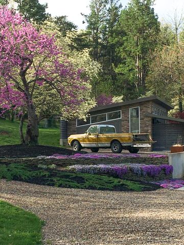 7058 E Farm Road 132, Springfield, MO 65802