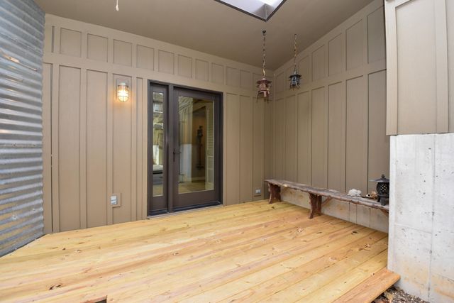 7058 E Farm Road 132, Springfield, MO 65802