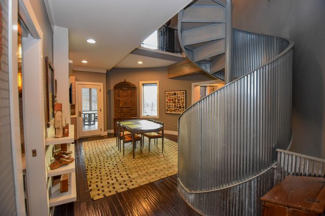 7058 E Farm Road 132, Springfield, MO 65802