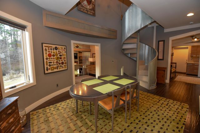 7058 E Farm Road 132, Springfield, MO 65802