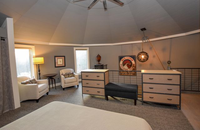 7058 E Farm Road 132, Springfield, MO 65802