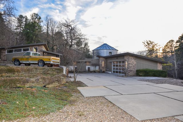 7058 E Farm Road 132, Springfield, MO 65802