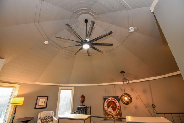 7058 E Farm Road 132, Springfield, MO 65802