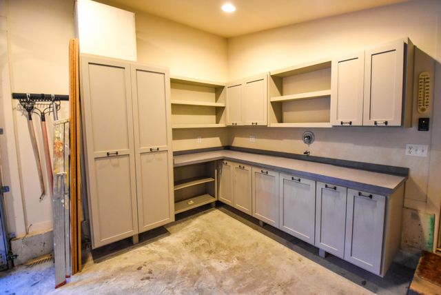 7058 E Farm Road 132, Springfield, MO 65802