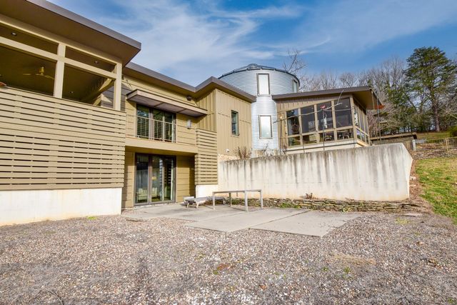 7058 E Farm Road 132, Springfield, MO 65802