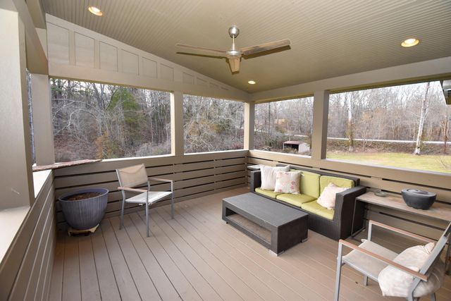 7058 E Farm Road 132, Springfield, MO 65802