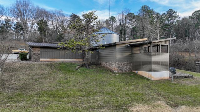 7058 E Farm Road 132, Springfield, MO 65802