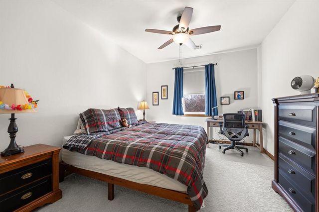 3824 Villas Creek Court, Edmond, OK 73003