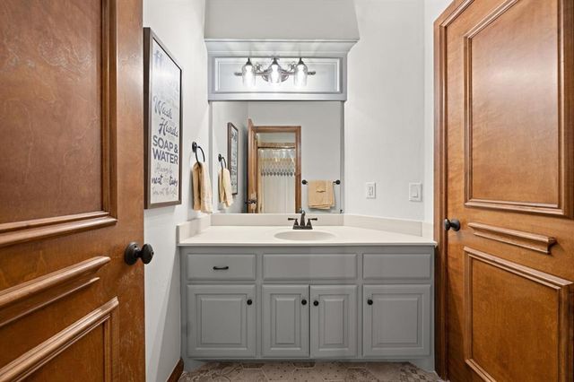 3824 Villas Creek Court, Edmond, OK 73003