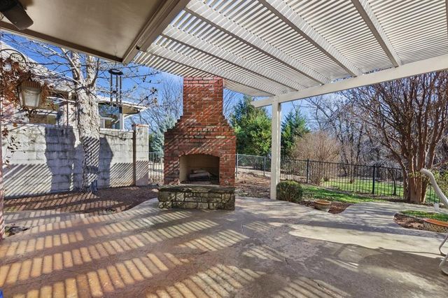 3824 Villas Creek Court, Edmond, OK 73003