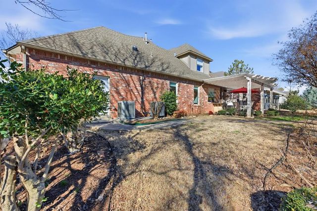 3824 Villas Creek Court, Edmond, OK 73003