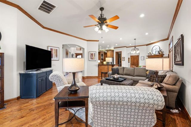 3824 Villas Creek Court, Edmond, OK 73003