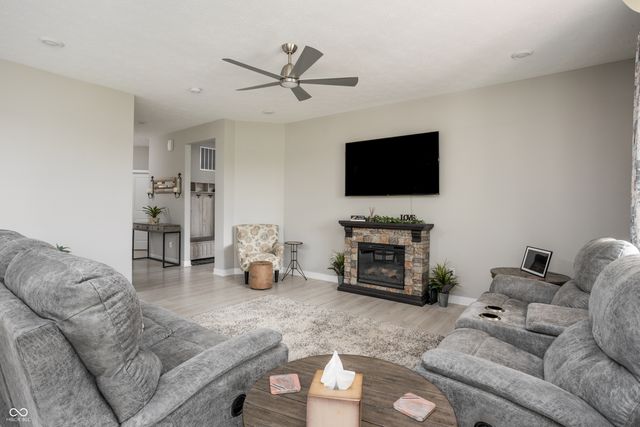 751 Willow Ridge Court, Plainfield, IN 46168
