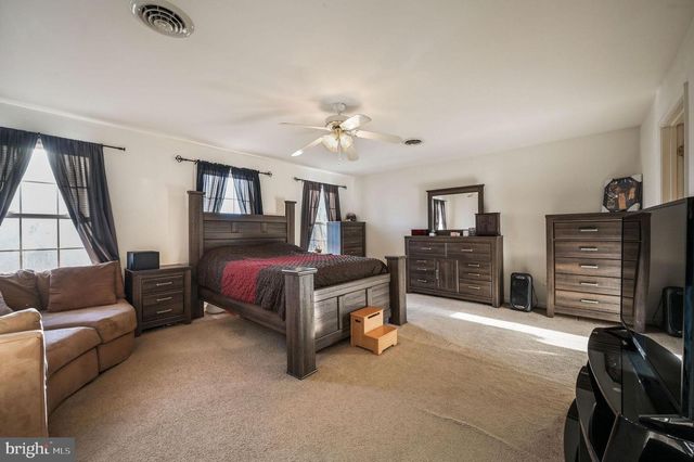 239 JORDAN DR, Dover, DE 19904