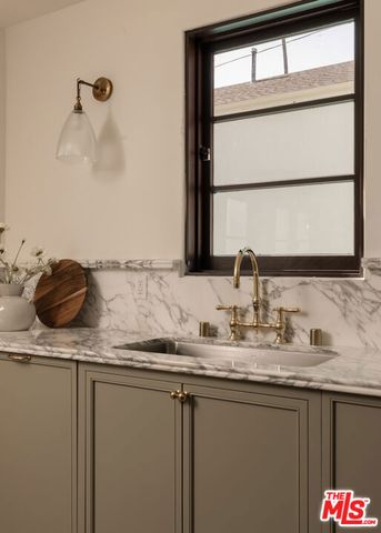 1641 N Ogden Drive, Los Angeles, CA 90046