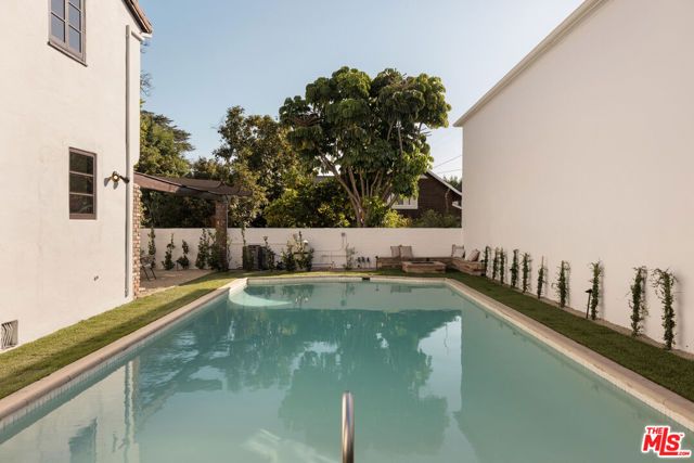 1641 N Ogden Drive, Los Angeles, CA 90046