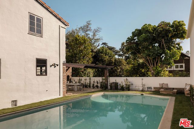 1641 N Ogden Drive, Los Angeles, CA 90046