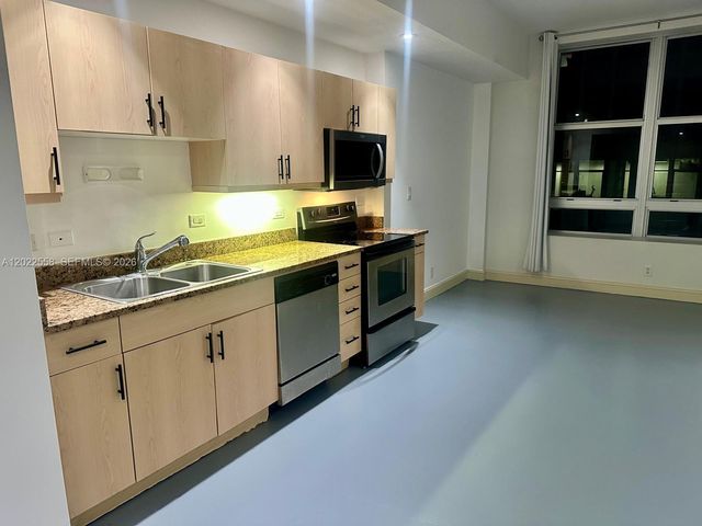 111 E Flagler 702, Miami, FL 33131
