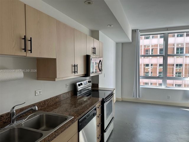 111 E Flagler 702, Miami, FL 33131