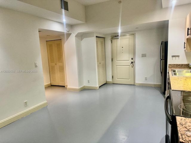 111 E Flagler 702, Miami, FL 33131