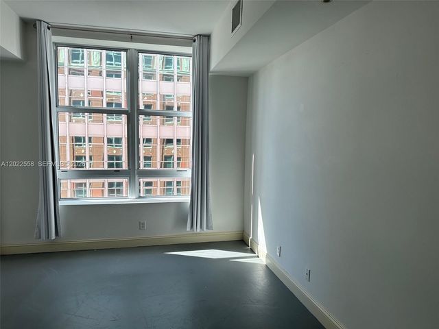 111 E Flagler 702, Miami, FL 33131