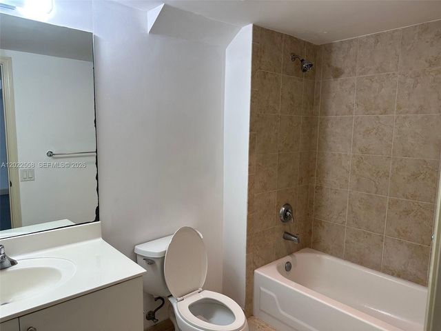 111 E Flagler 702, Miami, FL 33131