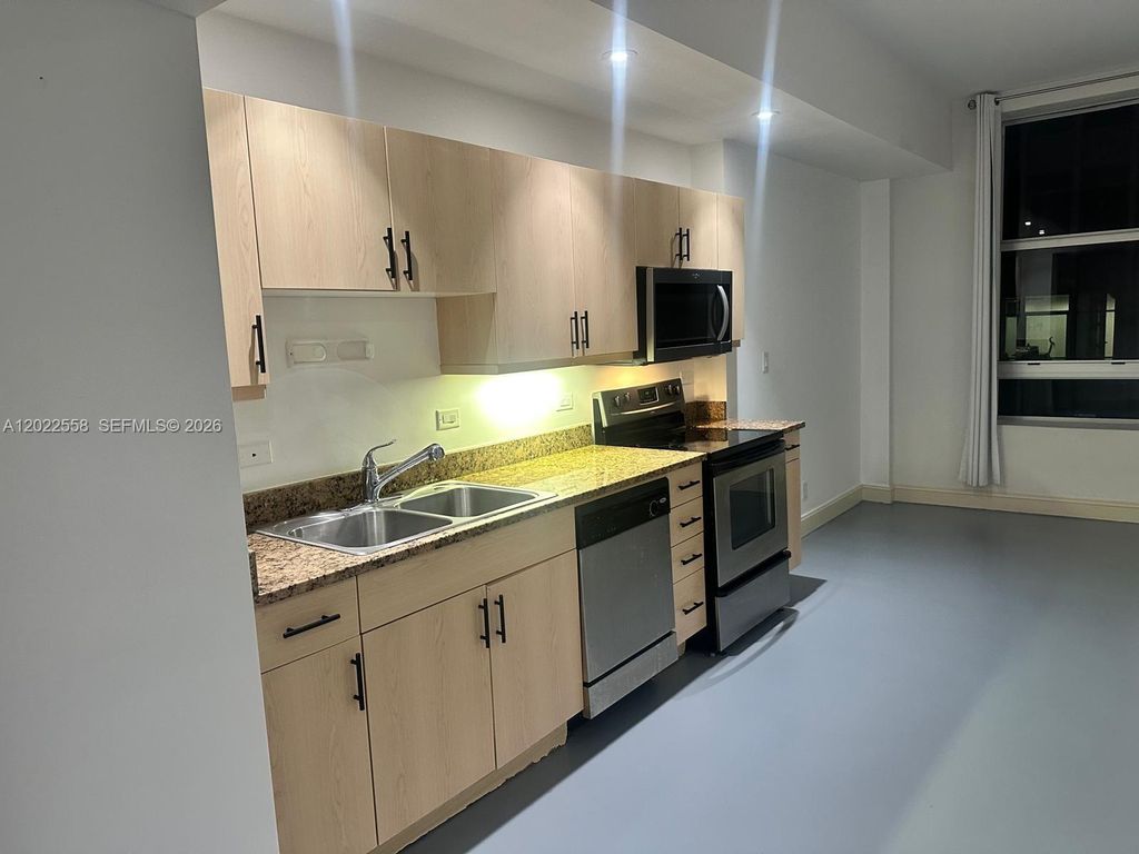 111 E Flagler 702, Miami, FL 33131