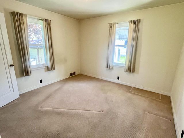 1905 N Rapids ROAD, Manitowoc, WI 54220
