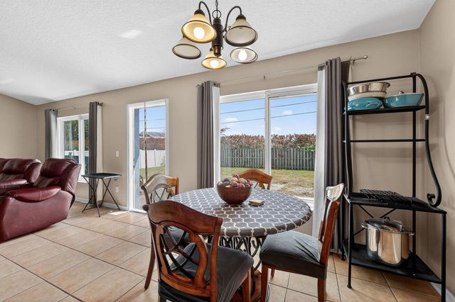 566 SW Sea Holly Terrace, Port St. Lucie, FL 34984
