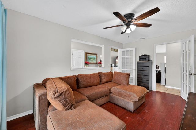 566 SW Sea Holly Terrace, Port St. Lucie, FL 34984