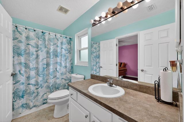566 SW Sea Holly Terrace, Port St. Lucie, FL 34984