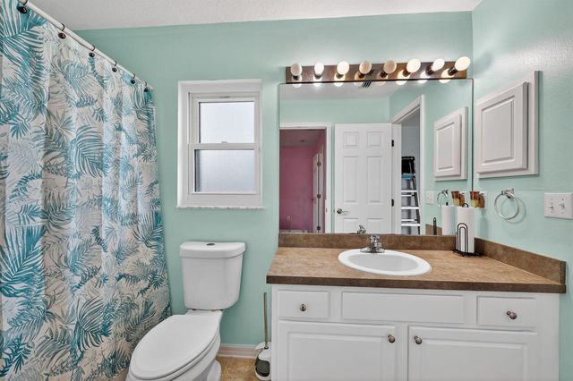 566 SW Sea Holly Terrace, Port St. Lucie, FL 34984