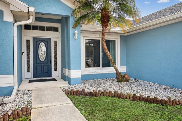 566 SW Sea Holly Terrace, Port St. Lucie, FL 34984